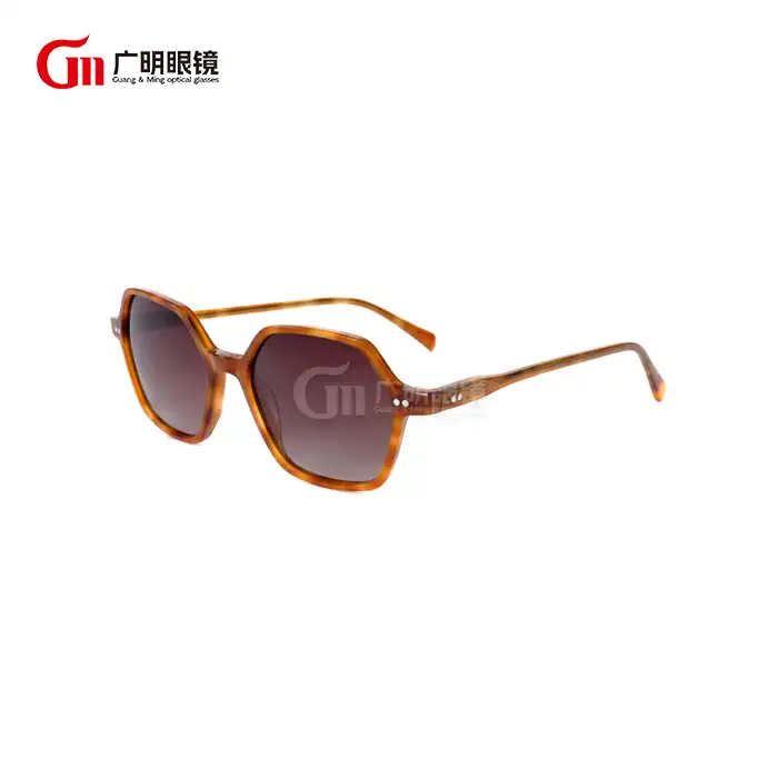 Why Choose Hexagon Lens Sunglasses?